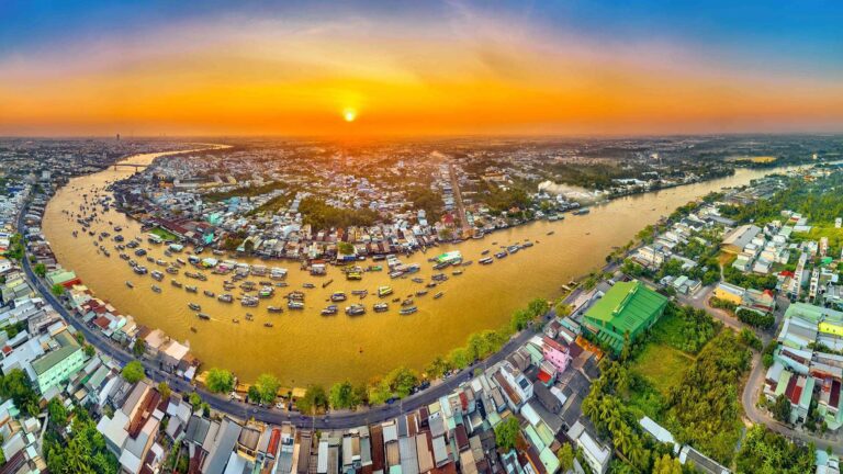 Vé máy bay 11 Cai Rang Floating Market by Nguyen Huu Thanh
