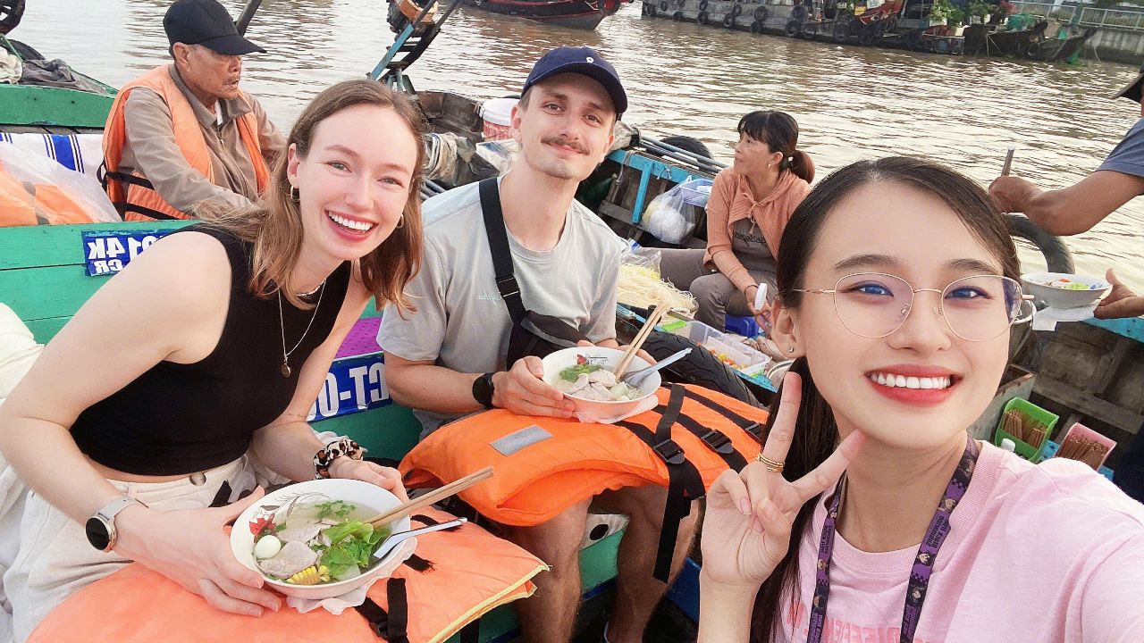 Cai Rang floating Market, Can Tho – Travel Guide (2025) 11 Cai rang floating market tour with the local guide in Can Tho