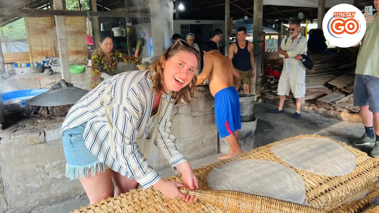 Can Tho floating market tour and scenic small canal - Private tour 30 Can Tho floating market tour - Rice noodle factory