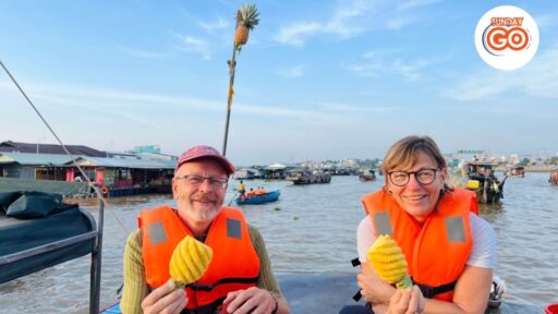 Can Tho floating market and Son islet tour (full day) 17 Savor the best fresh pineapple in Cai Rang floating market