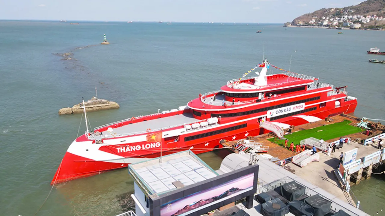 Tàu cao tốc Vũng Tàu đi Côn Đảo - Cảng Cầu Đá