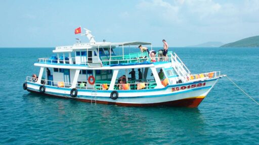 Combo Nam Du 2 ngày 1 đêm từ Rạch Giá | Nam Du Palace 13 Trải nghiệm câu cá trên biển tại Nam Du