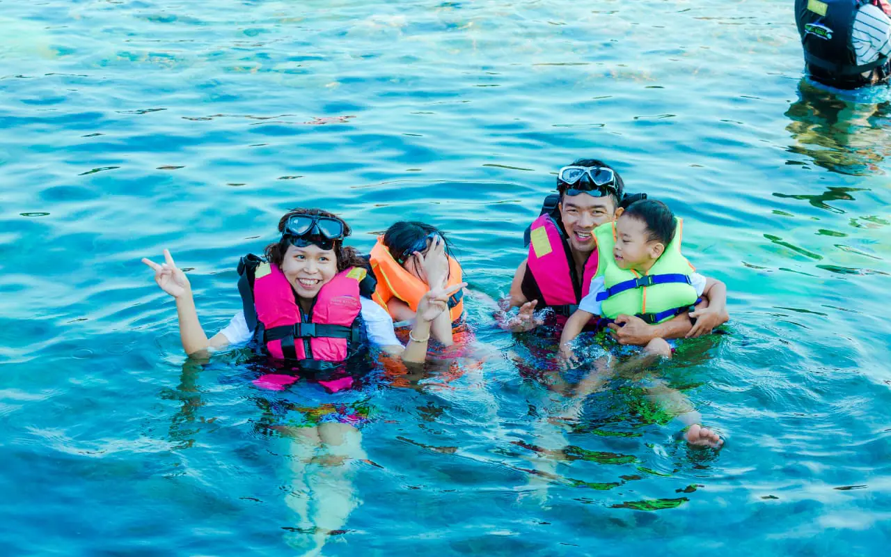 Tour 4 đảo Phú Quốc cáp treo & Buffet Hòn Thơm 16 Tour 4 đảo Phú Quốc - Lặn ngắm