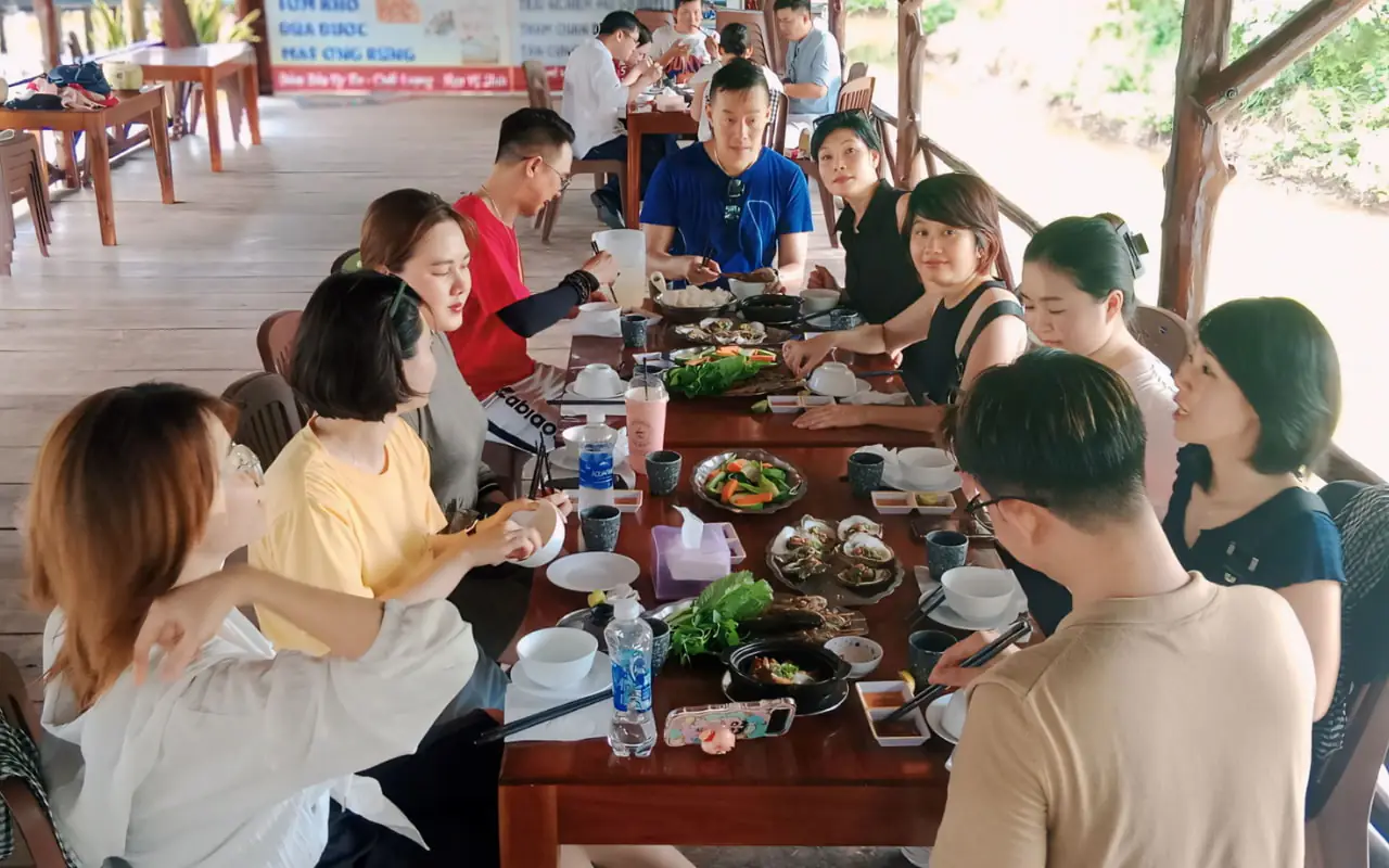 Tour Cà Mau 2 ngày 1 đêm từ Cần Thơ - địa điểm ăn uống