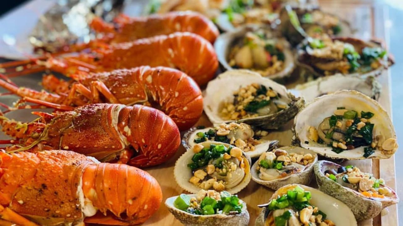 Tour Cần Thơ Bình Hưng Vĩnh Hy Ninh Chữ 2 ngày 1 đêm 12 Thưởng thức tiệc BBQ hải sản Bình Hưng