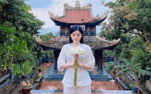 Tour Côn Đảo 2 ngày 1 đêm từ Cần Thơ - Viếng Cô Sáu 10 Tour Côn Đảo 2 ngày 2 đêm - Vân Sơn Tự