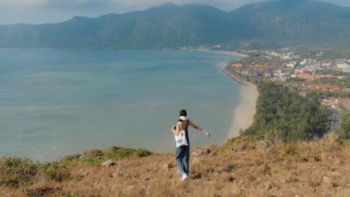 Tour Côn Đảo leo núi Con Voi - Ngắm toàn cảnh Côn Đảo 6 Tour Côn Đảo du lịch núi Con Voi