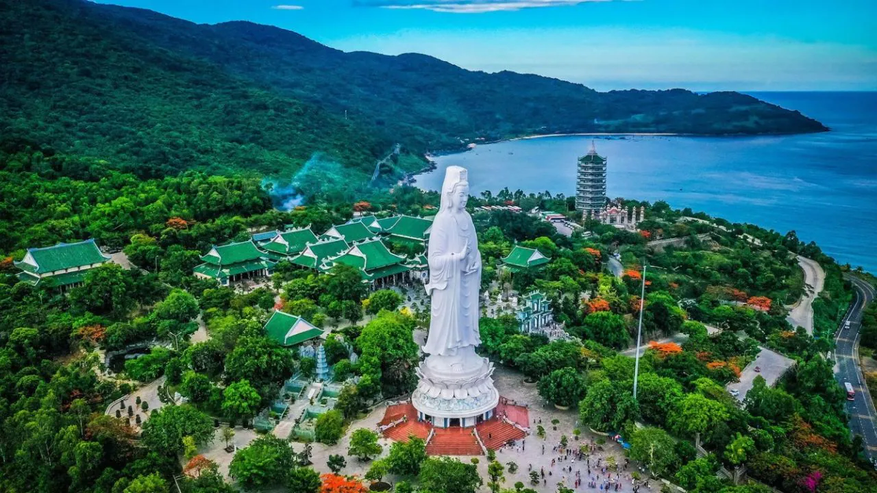 Tour Đà Nẵng Mỹ Sơn Hội An 3 ngày 2 đêm 29 Chùa Linh Ứng