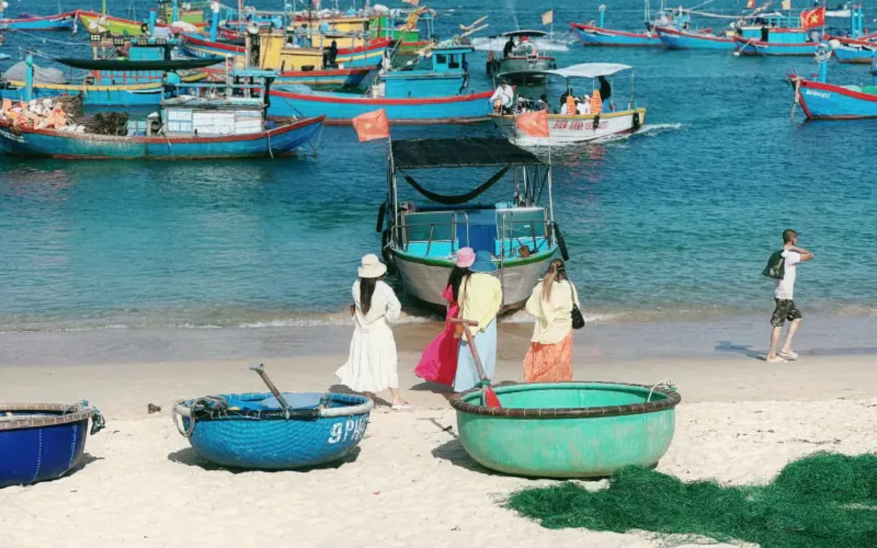 Tour Quy Nhơn Phú Yên 4 ngày 3 đêm - Làng chài Nhơn Hải