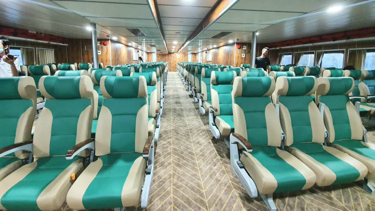 Ghế phổ thông tàu cao tốc Mai Linh Express