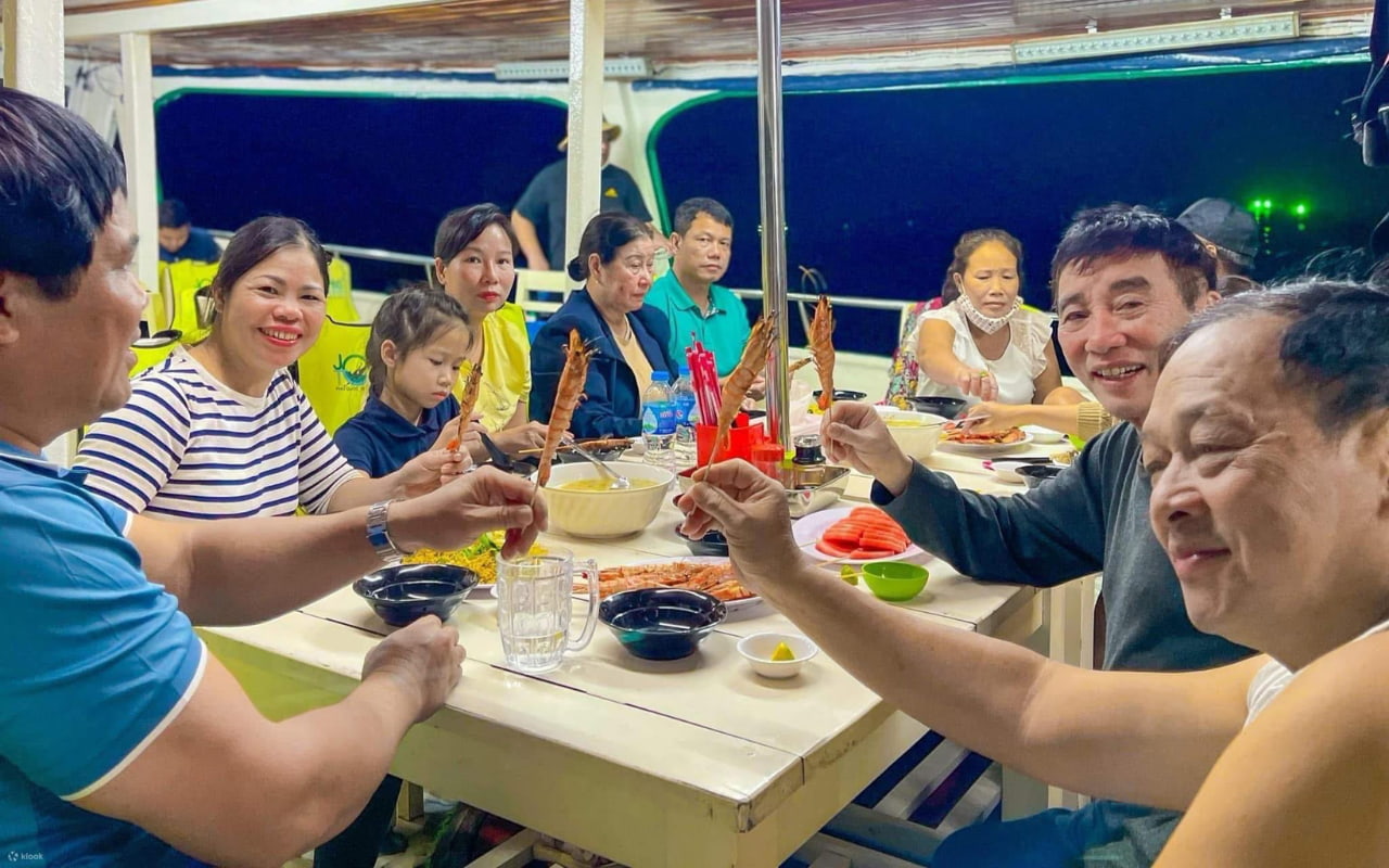 Tour câu mực Phú Quốc 13 Tour câu mực Phú Quốc