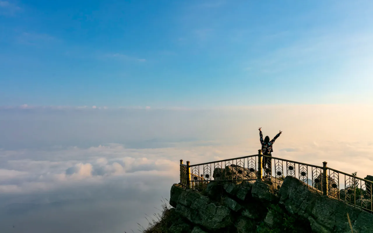 Tour Hà Nội Hạ Long Yên Tử 2 ngày 1 đêm 