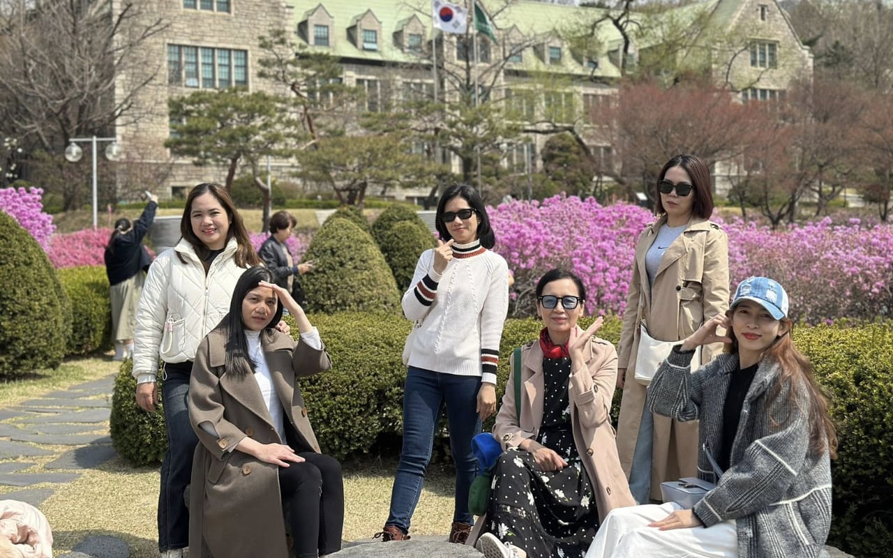 Tour Hàn Quốc 5 ngày 4 đêm 17 Tour Hàn Quốc 5 ngày 4 đêm - trường nữ sinh