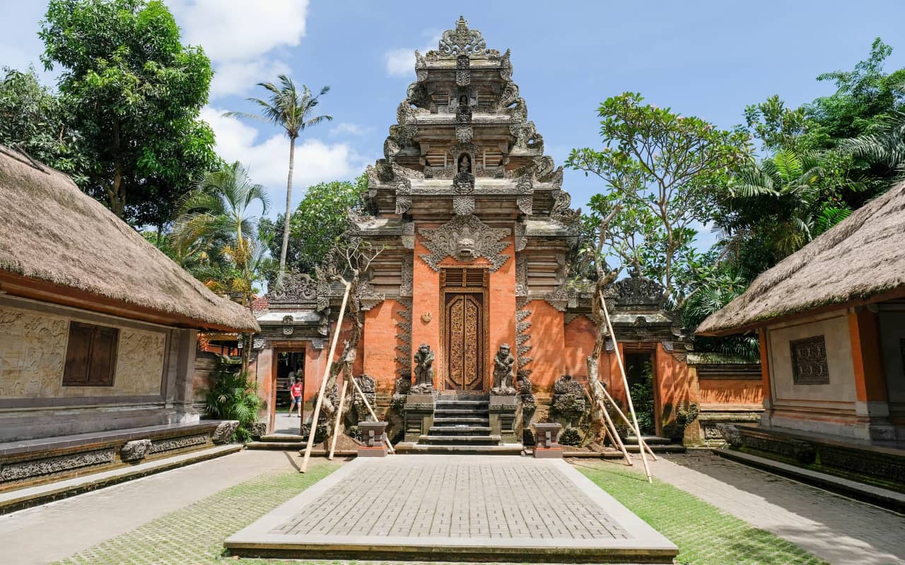Tour Bali 4 ngày 3 đêm 14 Tour Bali 4N3Đ - Cung điện Peliatan