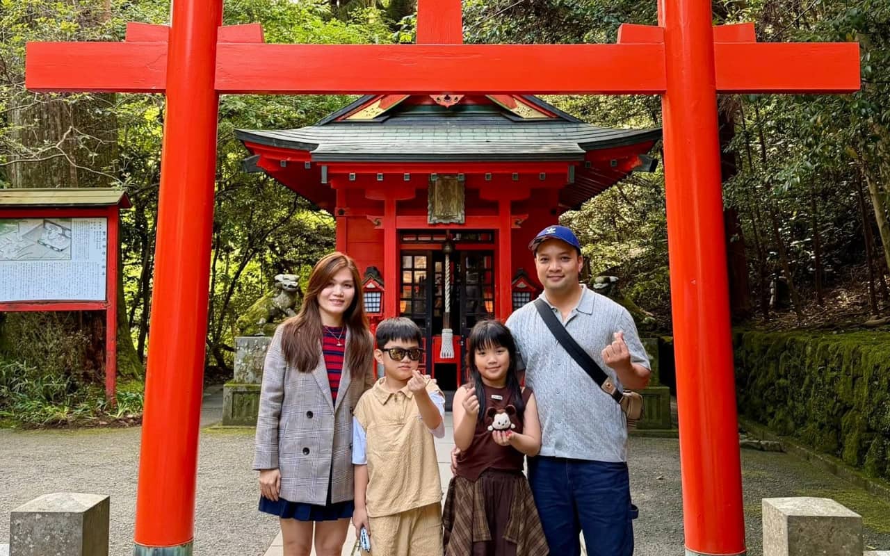 Tour Nhật Bản 5 ngày 4 đêm | Tokyo - Núi Phú Sĩ - Narita 9 Tham quan đền Hakone Jinja