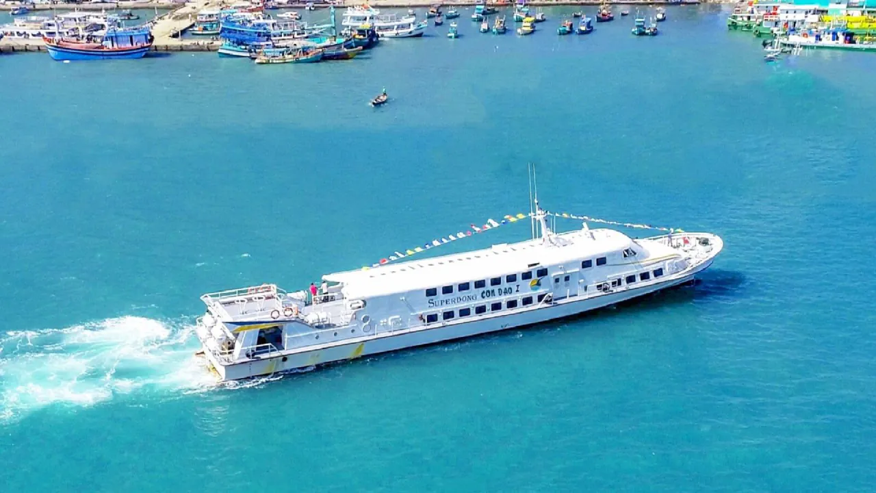 Soc Trang – Con Dao Fast Ferry by Superdong