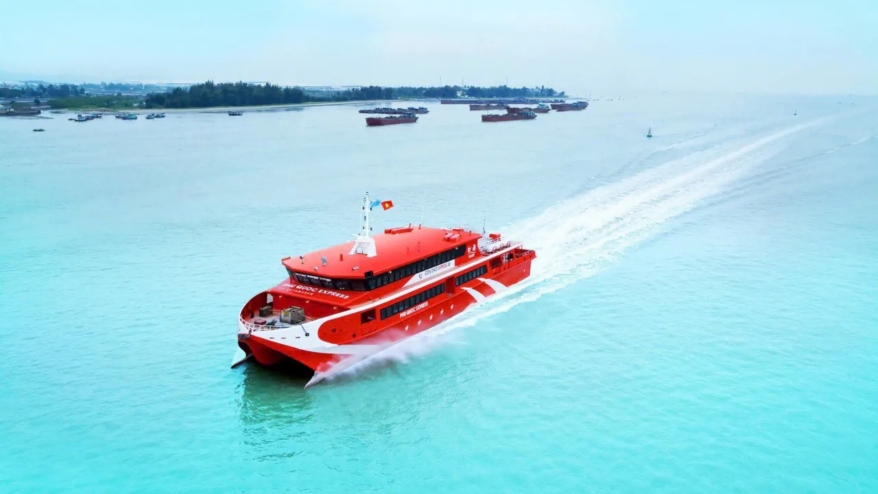 Fast ferry from Soc Trang to Con Dao – Phu Quoc Express 2 Fast ferry from Soc Trang to Con Dao – Phu Quoc Express
