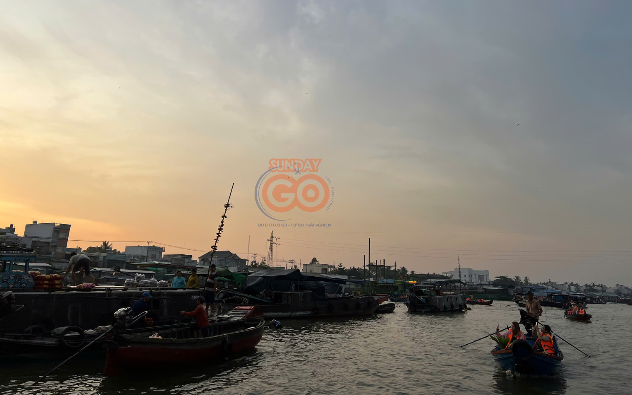 Chợ nổi Cái Răng - Thời gian hoạt động 