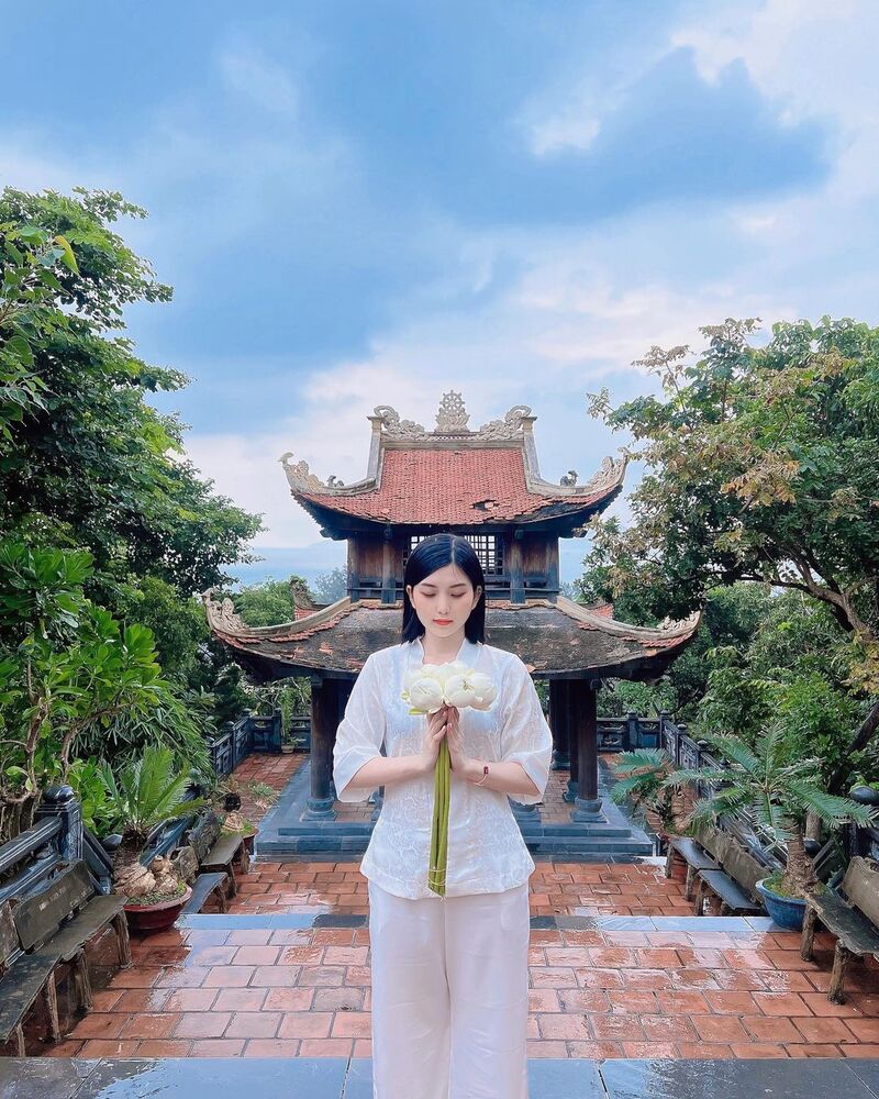 Du lịch Côn Đảo - Tham quan Vân Sơn Tự