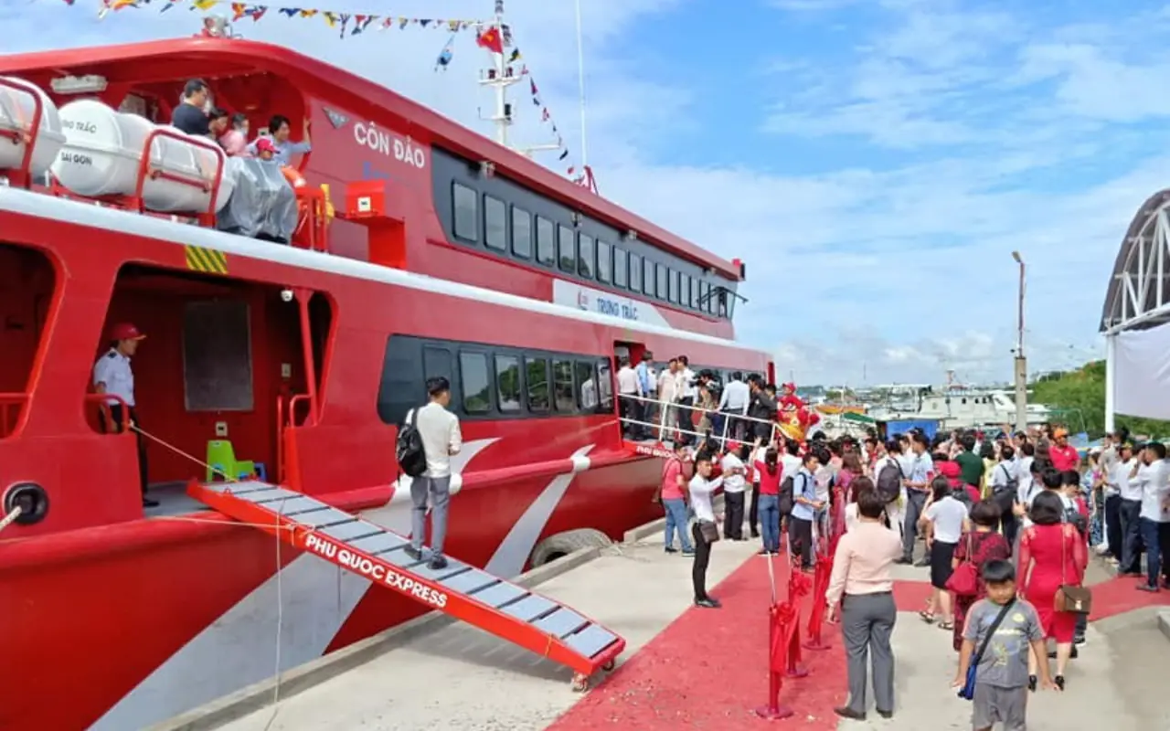 Bến tàu đi Côn Đảo nằm vị trí ở đâu