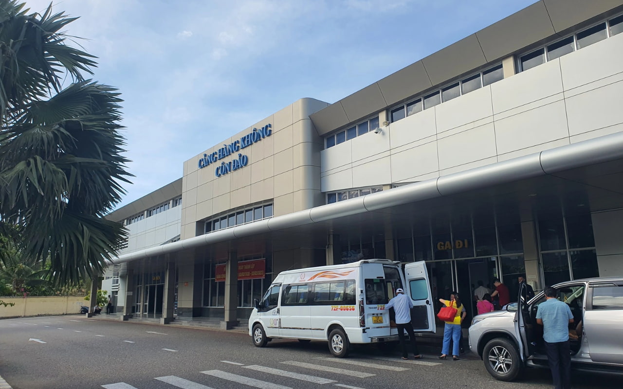 Combo Côn Đảo 3 ngày 2 đêm bằng máy bay - Sân bay Côn Đảo 