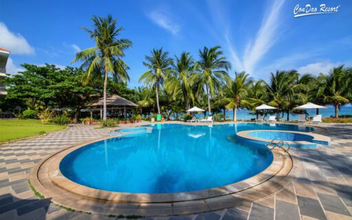 Combo Côn Đảo Resort 4 sao - Hồ bơi view hướng ra biển