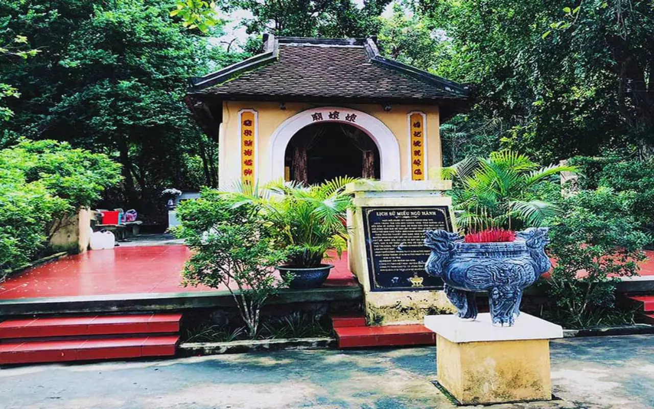 Du lịch Côn Đảo - Miếu ngũ hành