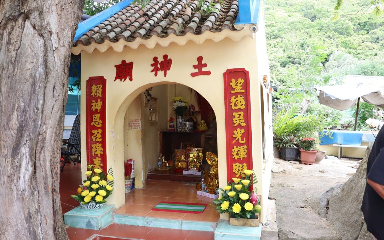 Miếu thần tài Côn Đảo - Điểm đến cầu tài lộc