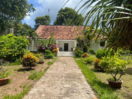 Phòng Deluxe của khu biệt thự Sài Gòn Côn Đảo Resort