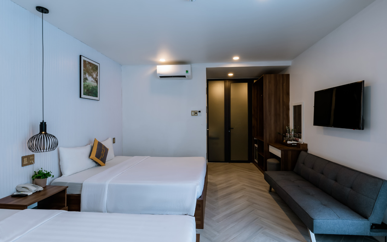Phòng Quad Superior - Khách sạn Tuấn Ninh II Côn Đảo