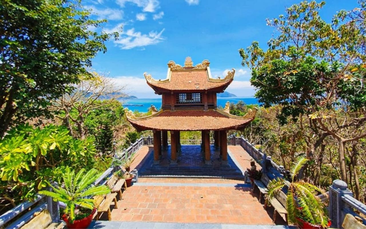 Vân Sơn Tự - Ngôi chùa đẹp nhất Côn Đảo