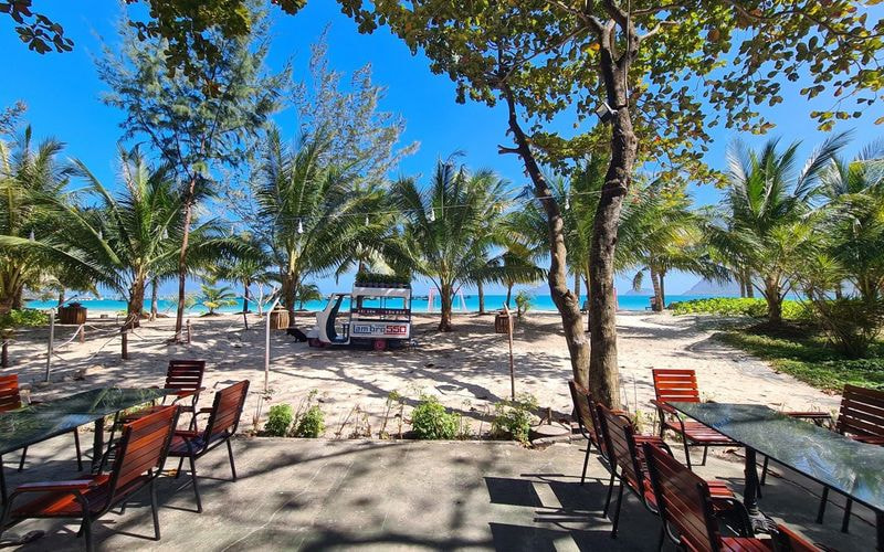 Combo Côn Đảo 3 sao | Tân Sơn Nhất Resort sát biển 13 View mặt tiền biển - Tân Sơn Nhất Resort