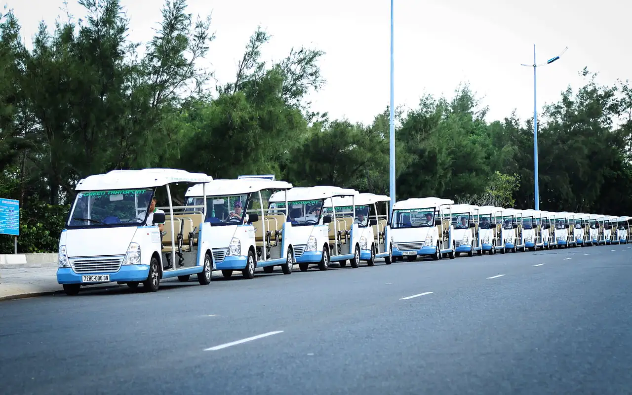 Xe điện tham quan Côn Đảo