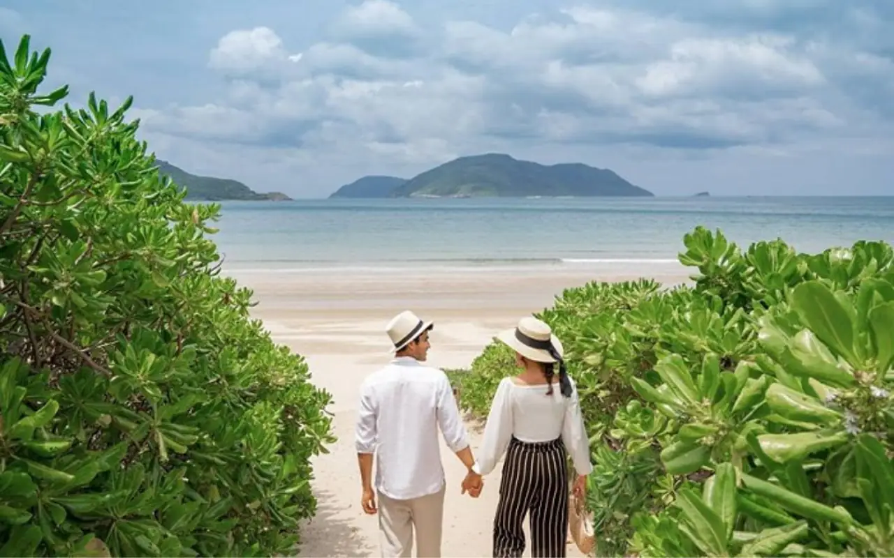 Tour Côn Đảo 3 ngày 2 đêm từ Cần Thơ - Bãi Đất Dốc 