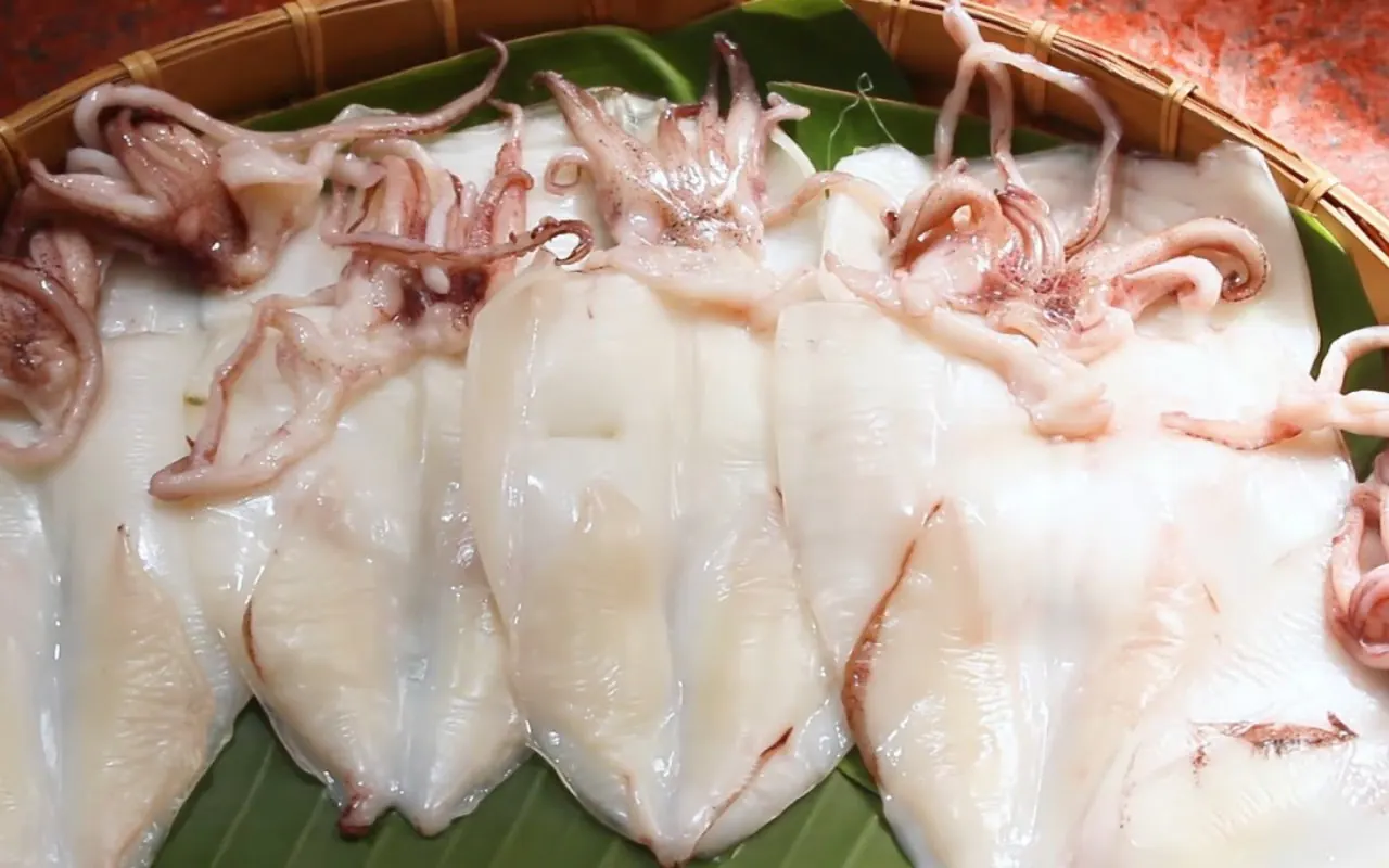 Mua mực một nắng làm quà tặng