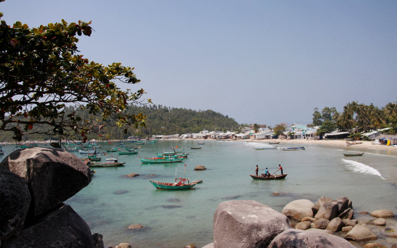 Tham quan Bãi Giếng - Hòn Sơn