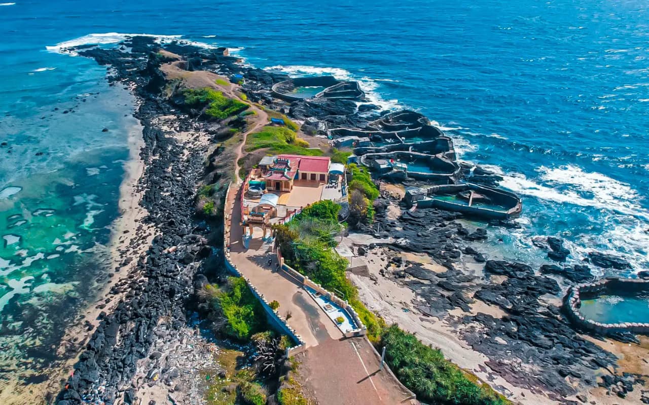 Tour Phú Quý 2 ngày 2 đêm từ Sài Gòn - Khám phá "Tiểu Bali" Việt Nam