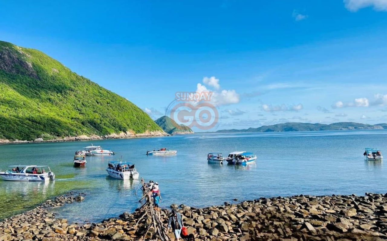 Tour Côn Đảo 1 ngày - Tham quan Hòn Bảy Cạnh 