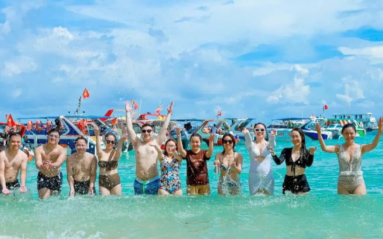 Tour Cần Thơ Phú Quốc 3 ngày 2 đêm trọn gói 3990k 14 Tour Cần Thơ Phú Quốc 3 ngày 2 đêm - Check in view biển