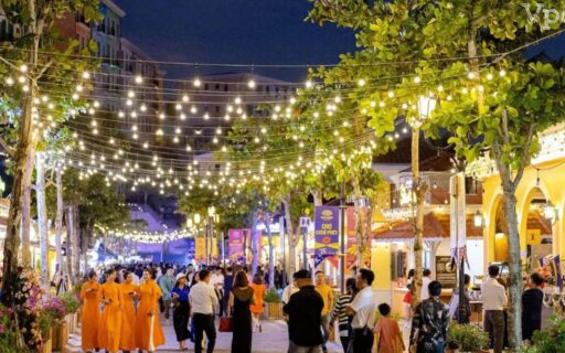 Tour Cần Thơ Phú Quốc 3 ngày 2 đêm trọn gói 3990k 11 Chợ đêm VUI FEST