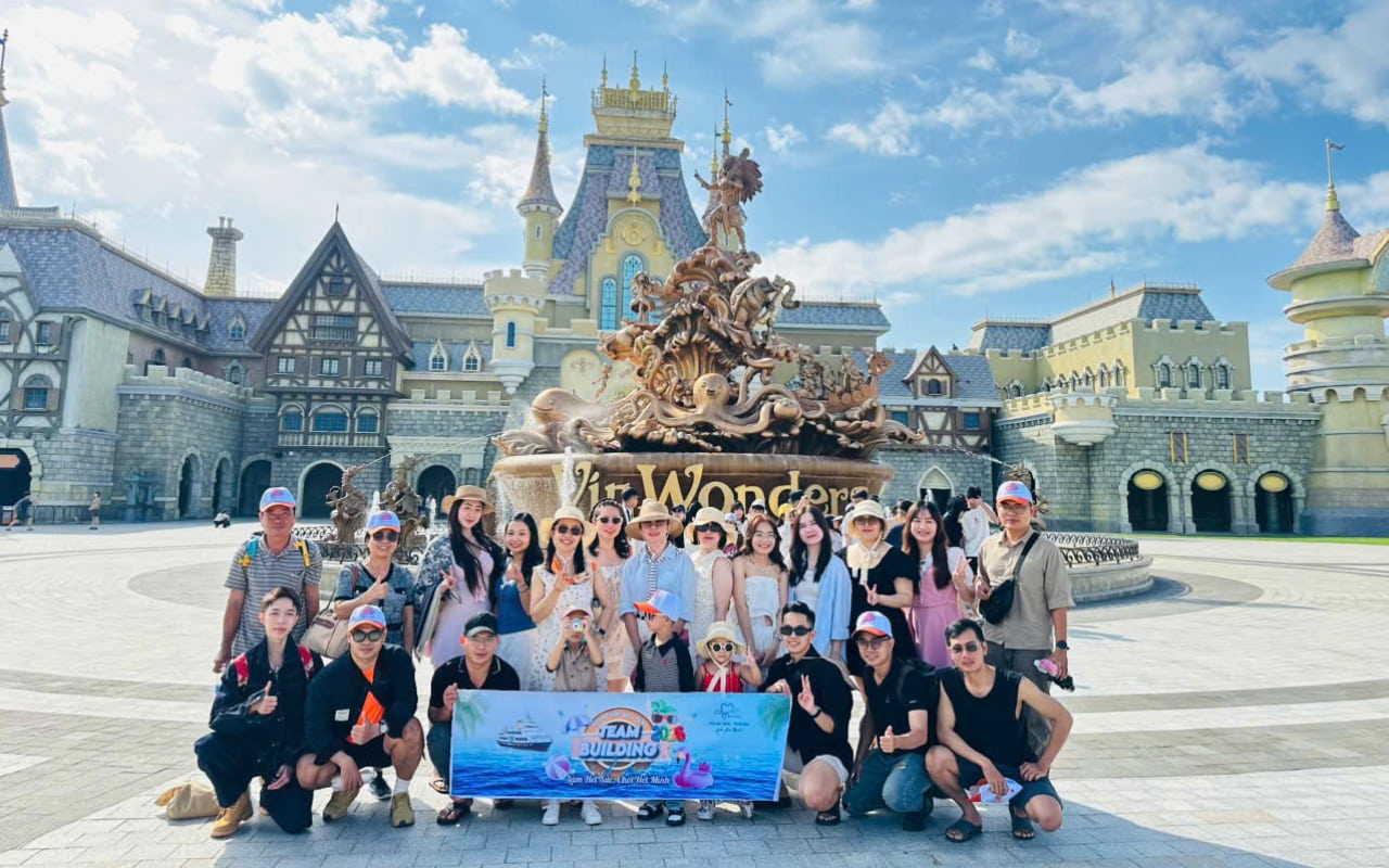 Tour Cần Thơ Phú Quốc 3 ngày 2 đêm trọn gói 3990k 17 Quảng trường VinWonders