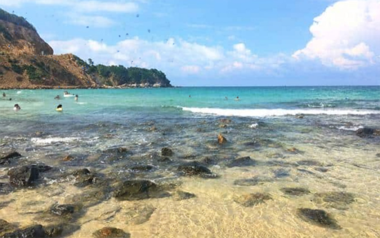 Tour đảo Hòn Sơn Nam Du 3 ngày 3 đêm từ Sài Gòn 16 Tour đảo Hòn Sơn Nam Du 3 ngày 3 đêm - Bãi Đất Đỏ