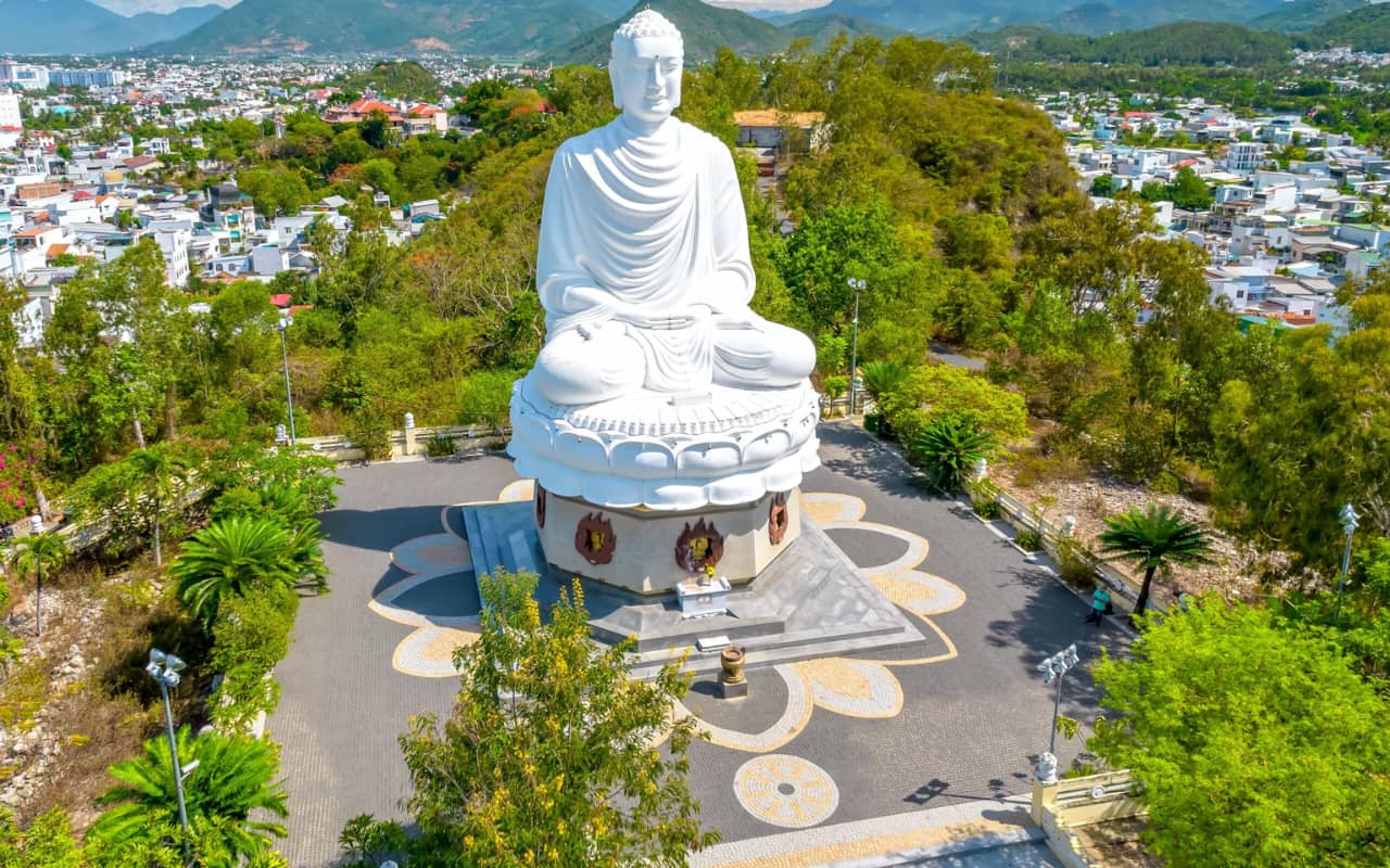 Tour Nha Trang 3 ngày 3 đêm từ Cần Thơ - Chùa Long Sơn