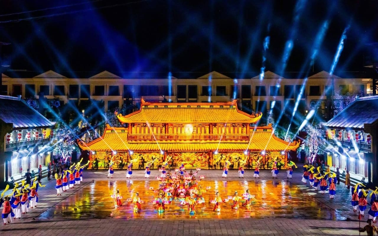 Tour Grand World - Khám phá thành phố không ngủ 15 Tour Grand World - Xem show tinh hoa Việt Nam