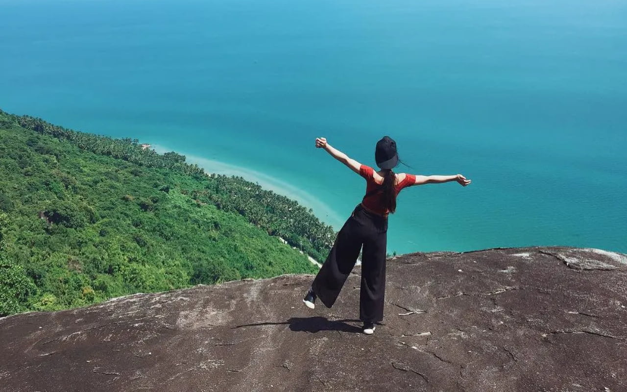 Tour Sài Gòn Hòn Sơn 2 ngày 2 đêm | Giá chỉ từ 1980k 16 Tour Sài Gòn Hòn Sơn 2N2Đ - Đỉnh Ma Thiên Lãnh
