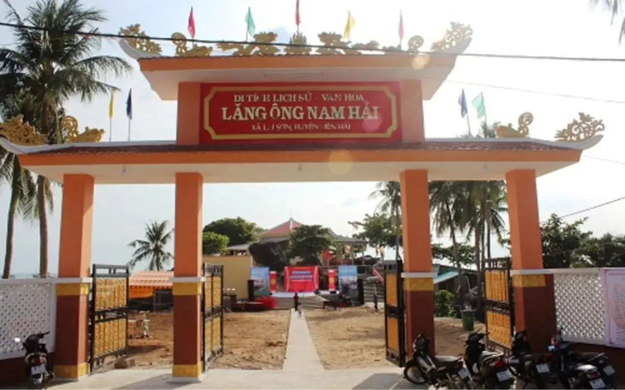 Tour Sài Gòn Hòn Sơn 2 ngày 2 đêm | Giá chỉ từ 1980k 19 Tour Sài Gòn Hòn Sơn 2 ngày 2 đêm - Lăng ông Nam Hải