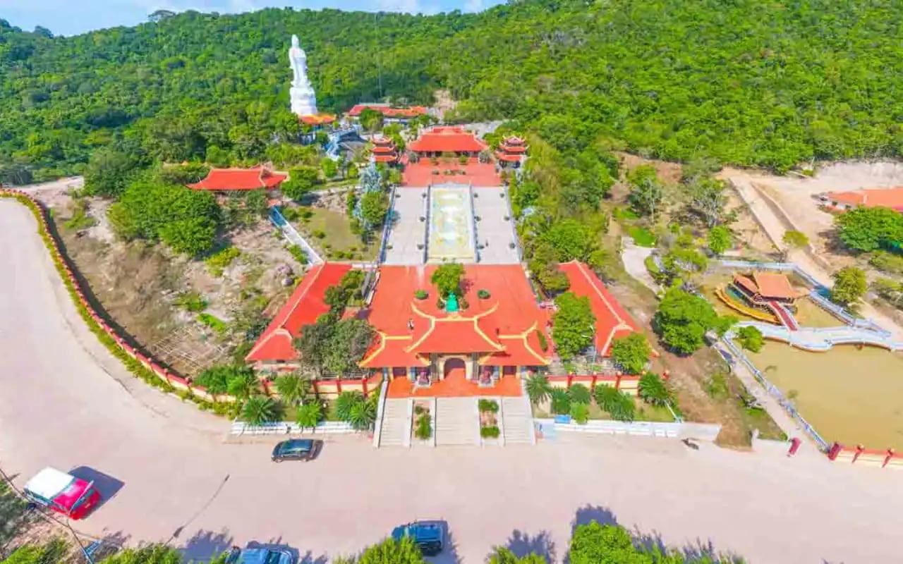 Tour Sài Gòn Phú Quốc 3 ngày 3 đêm | Giá chỉ 3490k 21 Tham quan Chùa Hộ Quốc