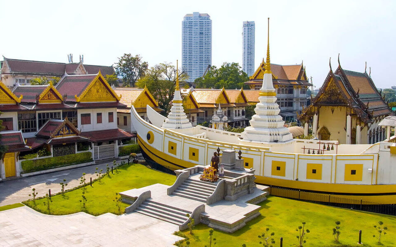 Tour Thái Lan 5 ngày 4 đêm khởi hành từ Cần Thơ 13 Tour Thái Lan 5 ngày 4 đêm - Chùa Wat Yanawa