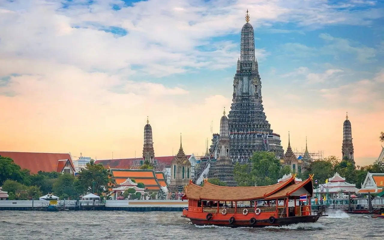 Tour Thái Lan 5 ngày 4 đêm khởi hành từ Cần Thơ 14 Tour Thái Lan 5 ngày 4 đêm - Dạo thuyền trên sông
