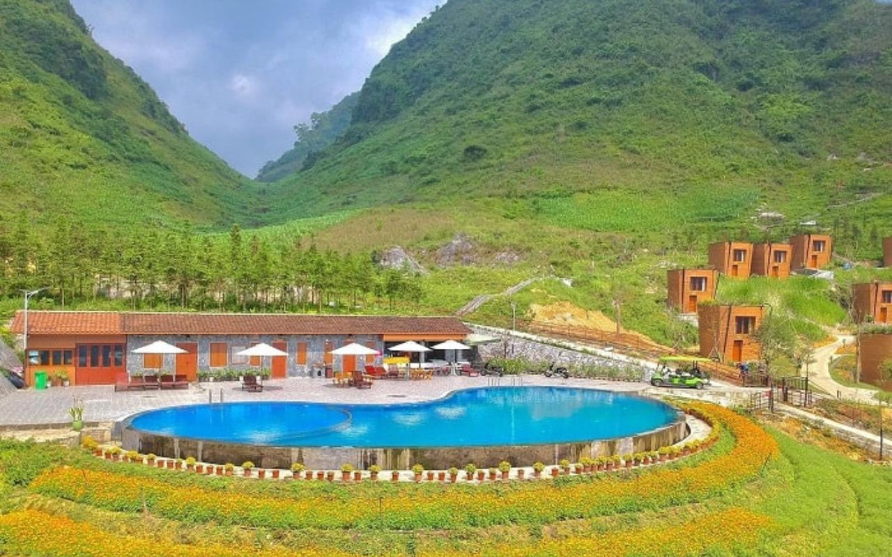 H'mong Village Resort tại Quản Ba
